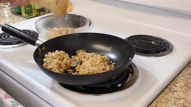 Bagoong Fried Rice with Sweet Pork (KHAO KLUK KAPI) Recipe | SassyG смотреть онлайн