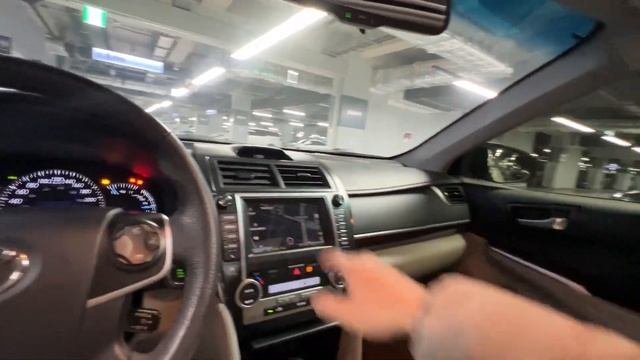 ЛЕГЕНДАРНЫЙ TOYOTA CAMRY XLE АМЕРИКАНЕЦ смотреть онлайн