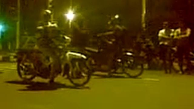 drag bike Surabaya Grand MBER #76 vs Supra 125 part 2 смотреть онлайн