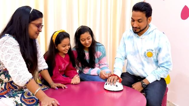 JHOOTI NO. 1 😮 | Lie Detector 😬 | Family Hidden Secrets 😱 | Cute Sisters смотреть онлайн