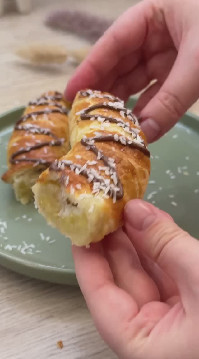 Проверяем рецепт🤗
Банан с шоколадом в слоеном тесте🍌 смотреть онлайн