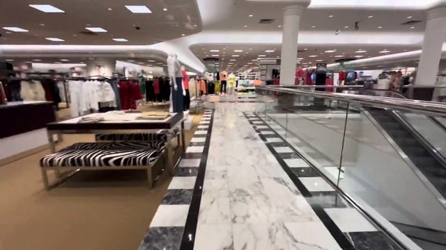 Schindler Escalators-Dillard’s-Columbiana Centre Mall-Columbia,SC смотреть онлайн