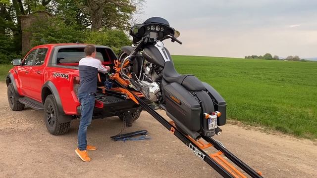 Neo-Dyne rampe de chargement moto - motorcycle loading ramp - Harley Davidson Street Glide смотреть онлайн