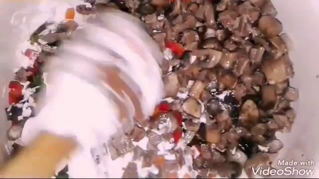 Göbələk salatı смотреть онлайн