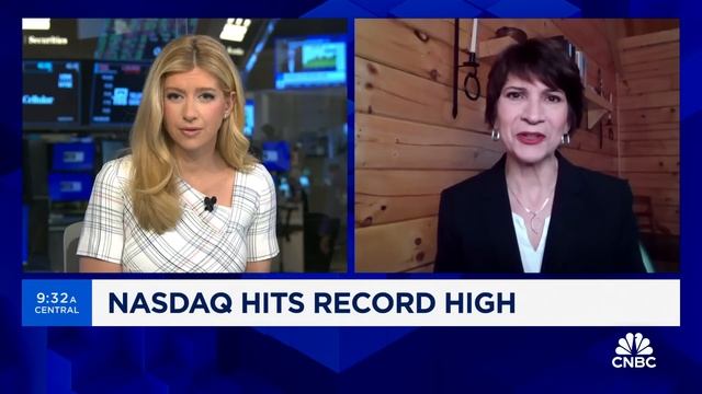 Nvidia's stock has an awful lot of growth ahead of it, says Advisors Capital's JoAnne Feeney смотреть онлайн