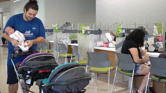 Our high-risk clinic welcomes its first set of triplets смотреть онлайн