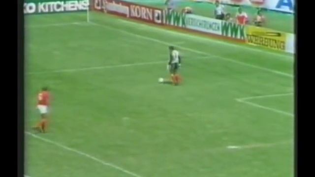 1985 (June 12) England 3-West Germany 0 (Azteca 2000).avi смотреть онлайн