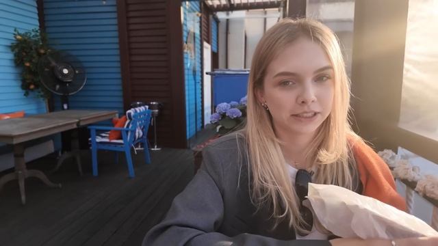 уехали с подругой в Питер // влог смотреть онлайн