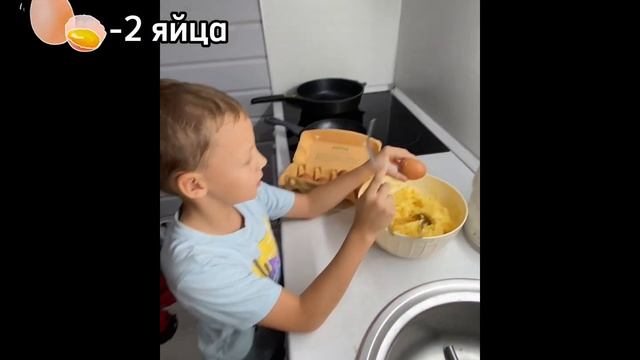 Я сегодня готовлю драники сам. Лучший рецепт драников. смотреть онлайн