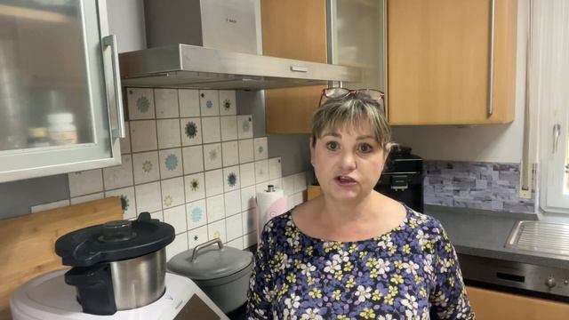 Неожиданный гость,испугалась,эту тему поднимать не буду,вечная тема свекровь и сноха,опять запеканк смотреть онлайн