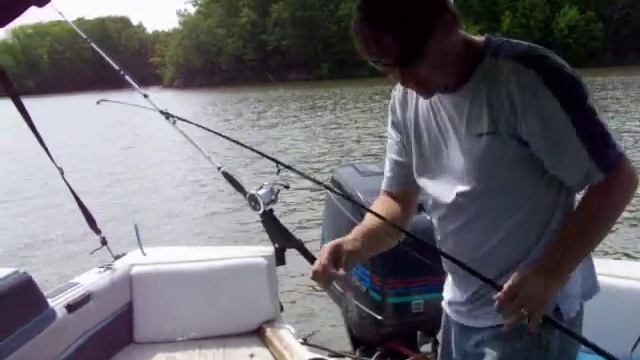 catfishing how to troll with planer bobbers for catfish Secrets and Tricks tips and tatics смотреть онлайн