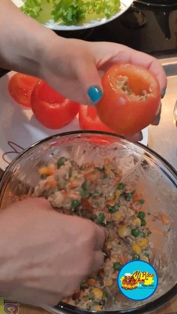 Tomates Rellenos con Atún y Verduras - Viral en Redes Sociales #shorts #viral #parati #foodie #fyp смотреть онлайн