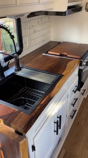 For Rent автодом ￼дом на колёсах сдаётся в аренду смотреть онлайн