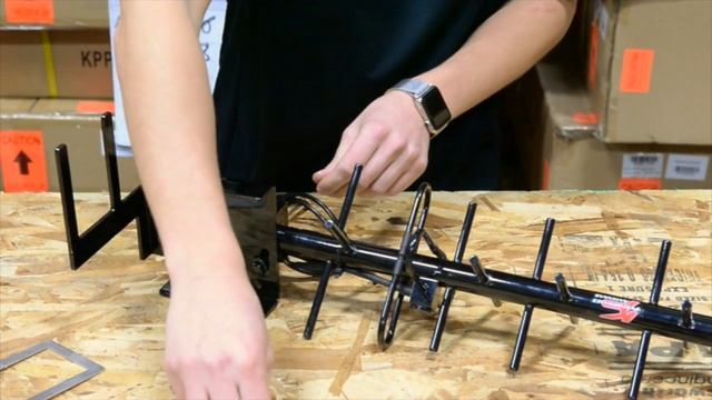 900 MHz Dual Pol Yagi Antenna From KP Performance Antennas