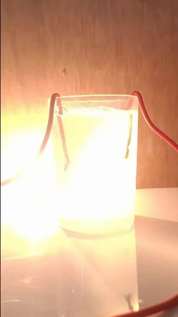 नमक experiment with electricity🔥🔥🔥🔥 नमक का पानी #shortindia #experiment #short смотреть онлайн