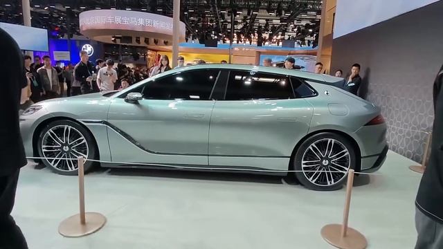 Appreciating the Exterior of Denza Z9 GT - Beijing Auto Show смотреть онлайн
