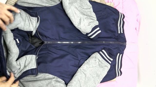 Мешок № 4654. Куртки. Австрия. Арт 3002. Вес 24,4 кг. Кол-во 25 шт. смотреть онлайн