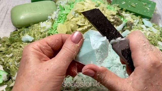 Soap crunch ASMR Satisfying video Dry soap cutting Резка мыла АСМР Хруст мыла Релакс💚 смотреть онлайн