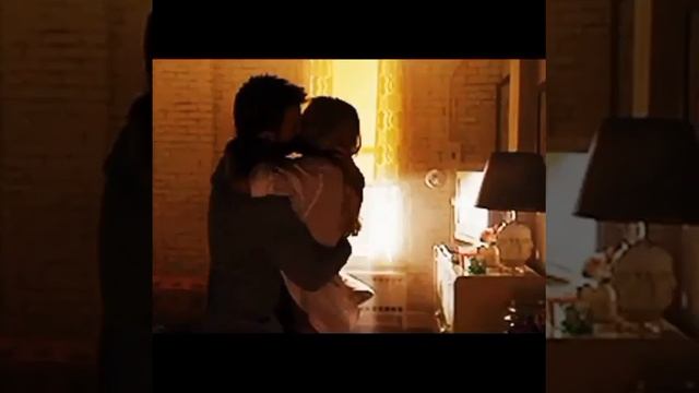 Chris Evans Kisses..