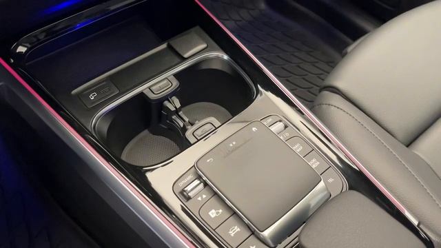 2023 Mercedes-Benz GLB CT Greenwich, Stamford, Darien, Port Chester, White Plains смотреть онлайн