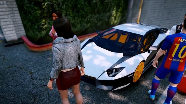 RONALDO VE MESSİ SÜPER PAHALI ARABA PAZARINA GİDİYOR! - GTA 5 смотреть онлайн