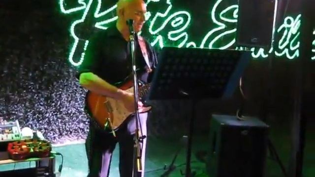 DÚO RUMBACHACUM-DEMO-Mackie Navajas смотреть онлайн