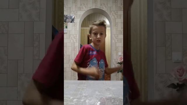 Танцую под девочка в тренде. смотреть онлайн