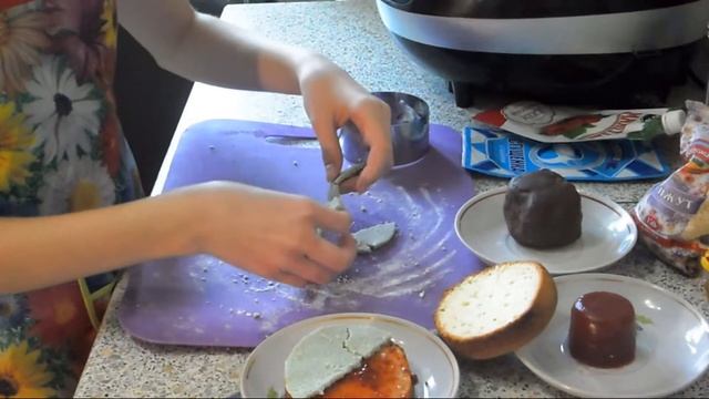 очень вкусный сладкий бургер (ням ням) смотреть онлайн