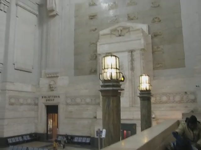 Вокзал Милано-Чентрале. Внутри (2010) смотреть онлайн