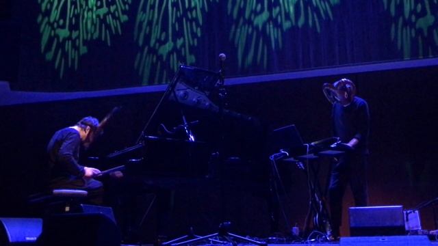 Lambert - The Stream - Vienna - Stay in the Dark (Live at TivoliVredenburg) смотреть онлайн
