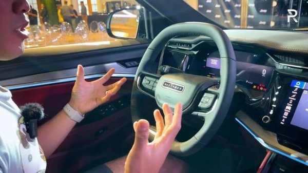 The 2025 Jeep Wagoneer S Is An Upscale Electric Grand Cherokee Sized Premium SUV