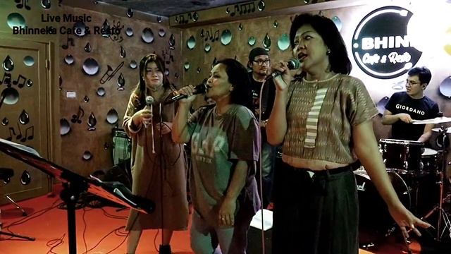 Hupikkiri Do Ho - Satika Simamora, Tiurma Sinaga & Okta Simorangkir || Live Music BHINNEKA смотреть онлайн