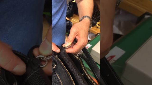 Another Guess Handbag restored! смотреть онлайн