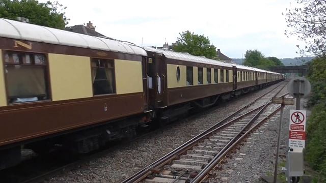 DB Cargo UK Class 67's no's: 67022-67006 @ Oldfield Park {547D} 06/05/2017. смотреть онлайн