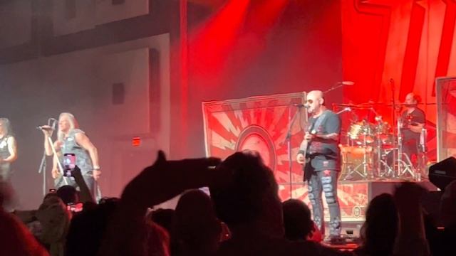 Warrant “Cherry Pie” смотреть онлайн