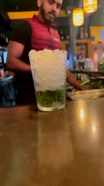 Meilleur mojito à Paris | Cuba Compagnie Café | Barman смотреть онлайн