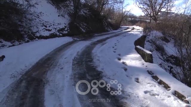 Ora News - Fshati Guri i bardhë “me 100 halle” смотреть онлайн