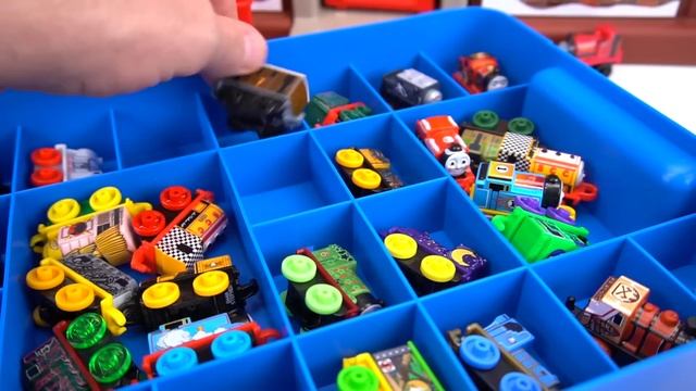 Thomas and Friends Minis Collection with Huge Collection and Tank Engine Storage DAY 4 смотреть онлайн