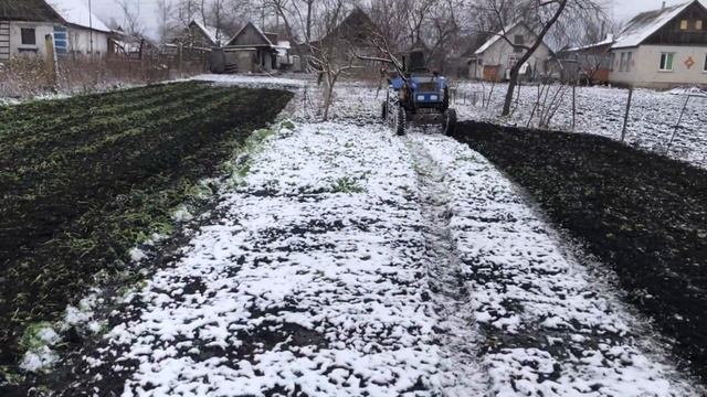 Донгфенг 254 з фрезою по снігу. Фрезую сидерати гірчиці по коліна в мороз-3 смотреть онлайн