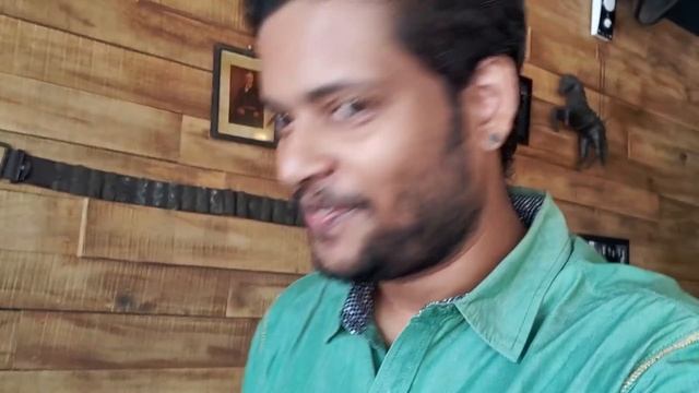 Visiting a new cafe ft. Kochi Metro смотреть онлайн