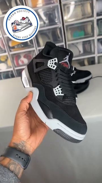 Air Jordan 4 “Black & Light Steel Grey” (7.5M) смотреть онлайн