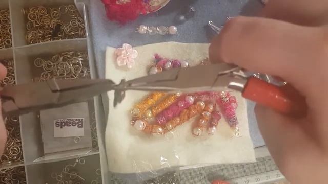Handmade Fizzy Daggle Bead Charm
