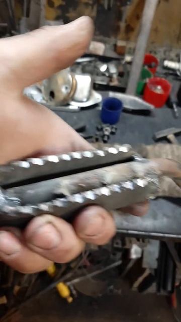 Китайские автомобили: тайны детства