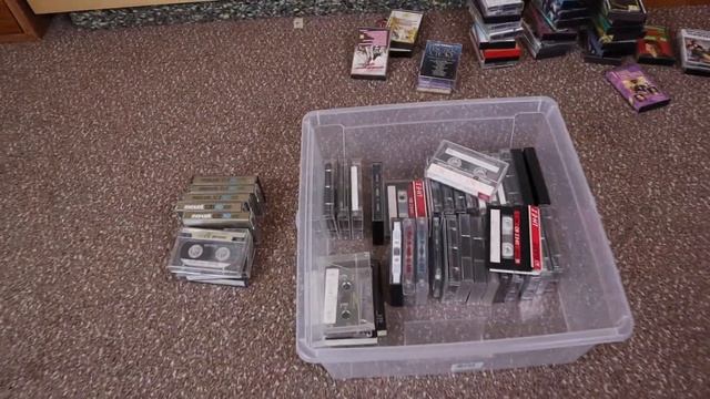Getting my Cassette Collection out. Nakamichi CR-2 смотреть онлайн