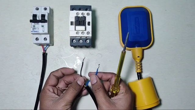 How to Connect 2 Float Switch for 1 Water Pump Motor! Float Switch Wiring With Starter смотреть онлайн