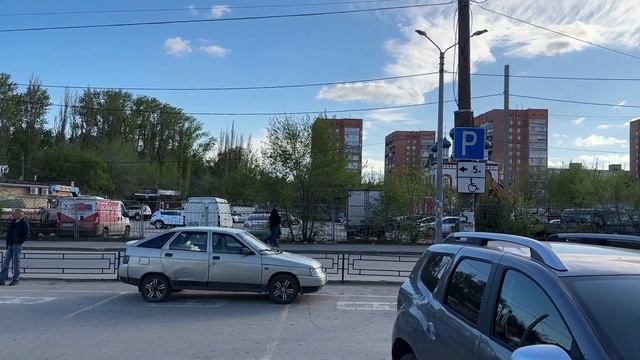 НО, г. Нижний Новгород, ул. Василия Иванова, 14к9. Видео у входа. смотреть онлайн