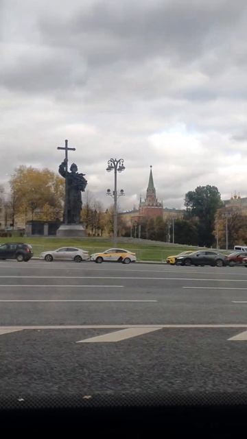 Боровицкая площадь Москва 2022/Borovitskaya Square Moscow 2022 October#shorts смотреть онлайн