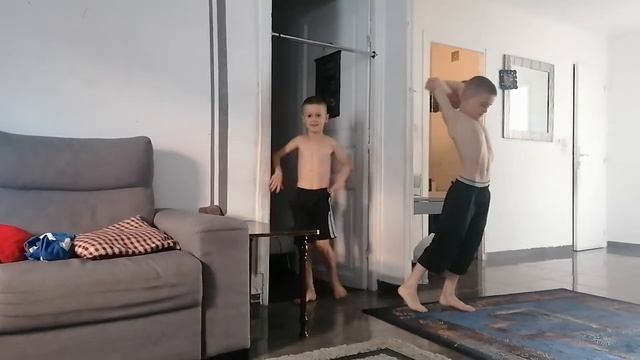 DaDi BoRz смотреть онлайн