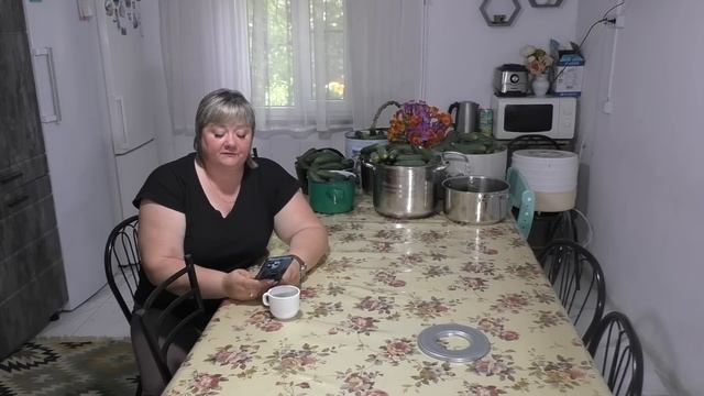 Мама и 💕13 детей💕- Поменяла имидж - Валера в больнице- поговорим смотреть онлайн