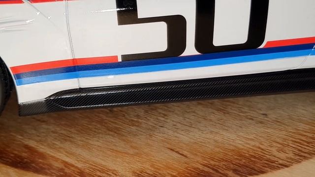 REVIEW: Norev 1:18 BMW 3.0 CSL - Arctic White / BMW Motorsport Livery (Dealer Edition) смотреть онлайн